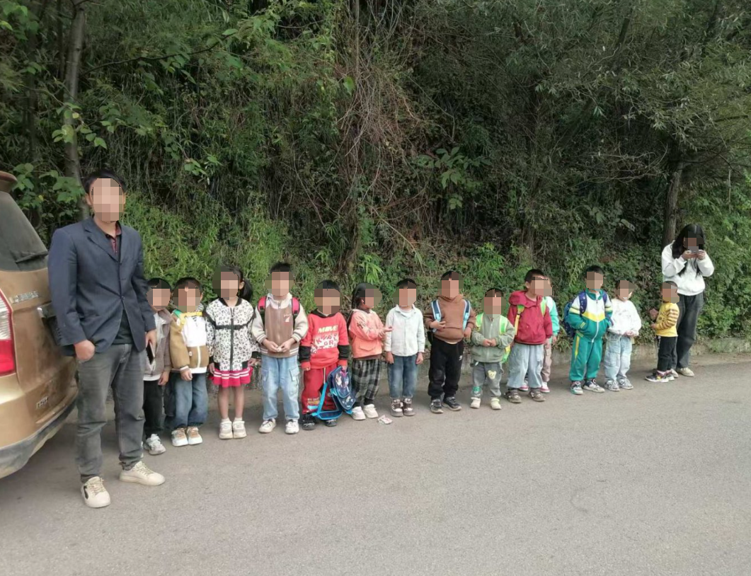 【警示】全是幼兒!“黑校車”超員100%,司機涉嫌危險駕駛罪! 圖片