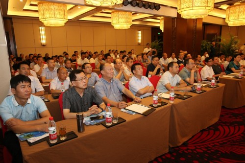 海格客車與閻良合力打造校車運營典范/ \